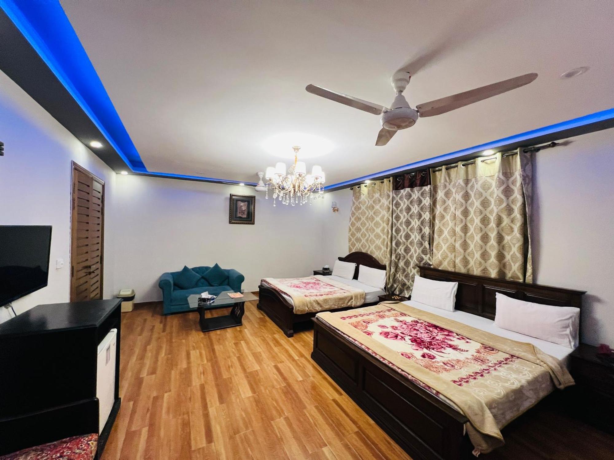Holiday In Islamabad Exterior foto